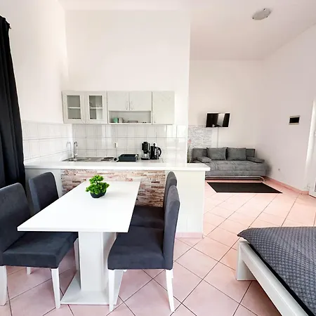 Sunside Apartments Pula Exterior foto